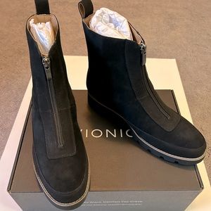 Vionic Estilo Ankle Boot